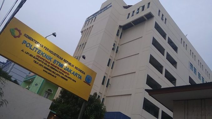 Politeknik-STMI-Jakarta (3)